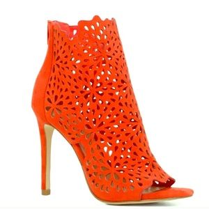 SOLD Aldo | Vibrant Peep-toe Booties